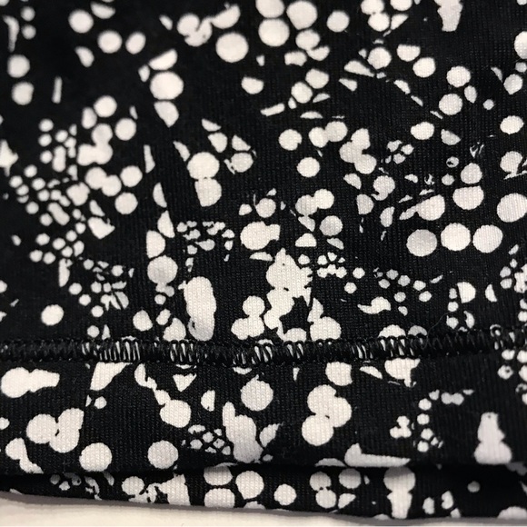 Lululemon Power Pose Tank *Light Support For A/B Cup Chirasu Black White Size 6 - Picture 4 of 8